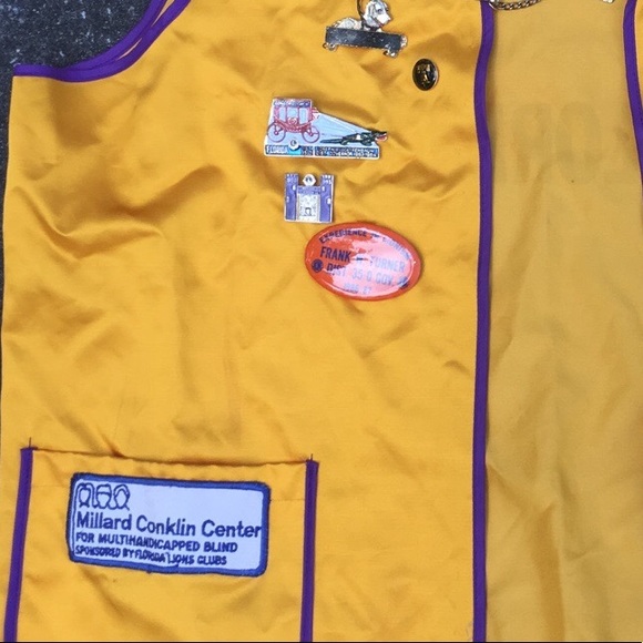 Vintage Collectable patches pins LION'S Vest Top L - Picture 9 of 10